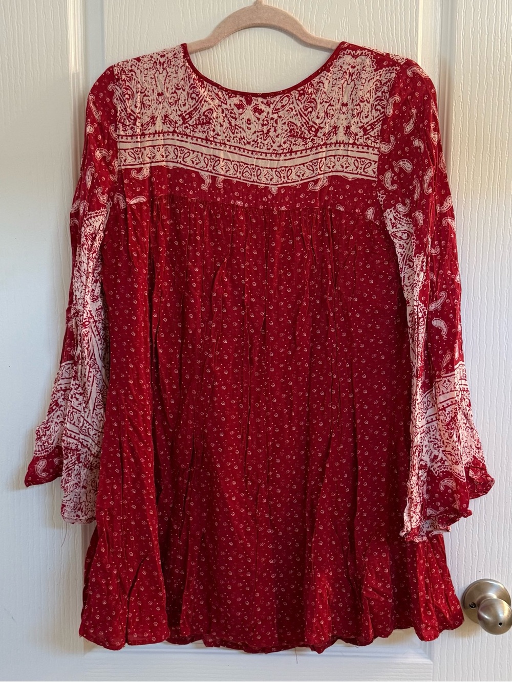 Free People Size Small Paisley Bell Sleeves BOHO Dress Red White . - Picture 10 of 10